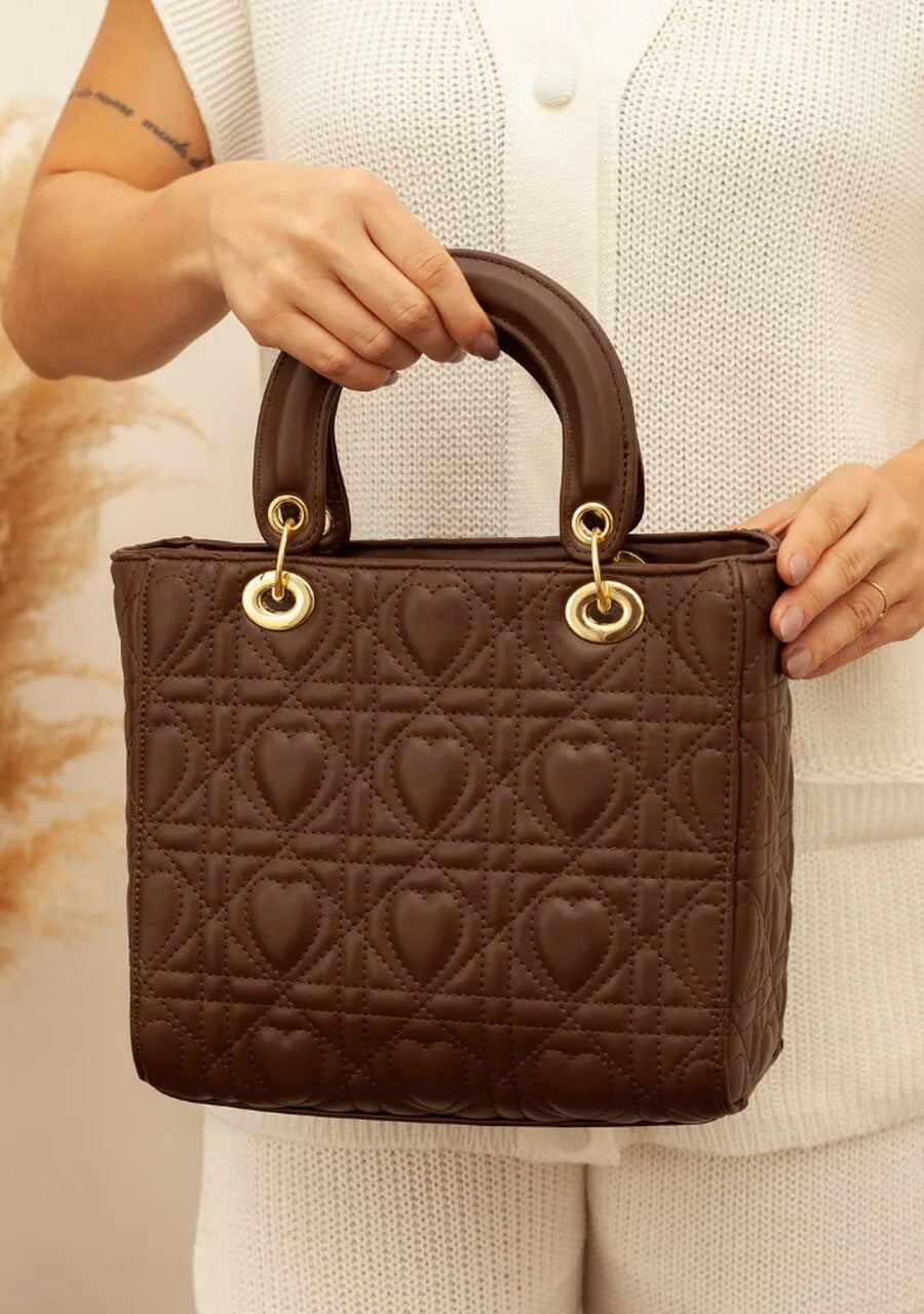 Medium-sized bag with quilted details.