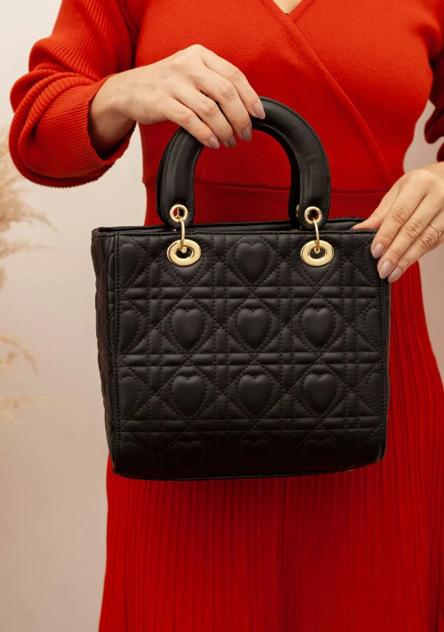 Medium-sized bag with quilted details.